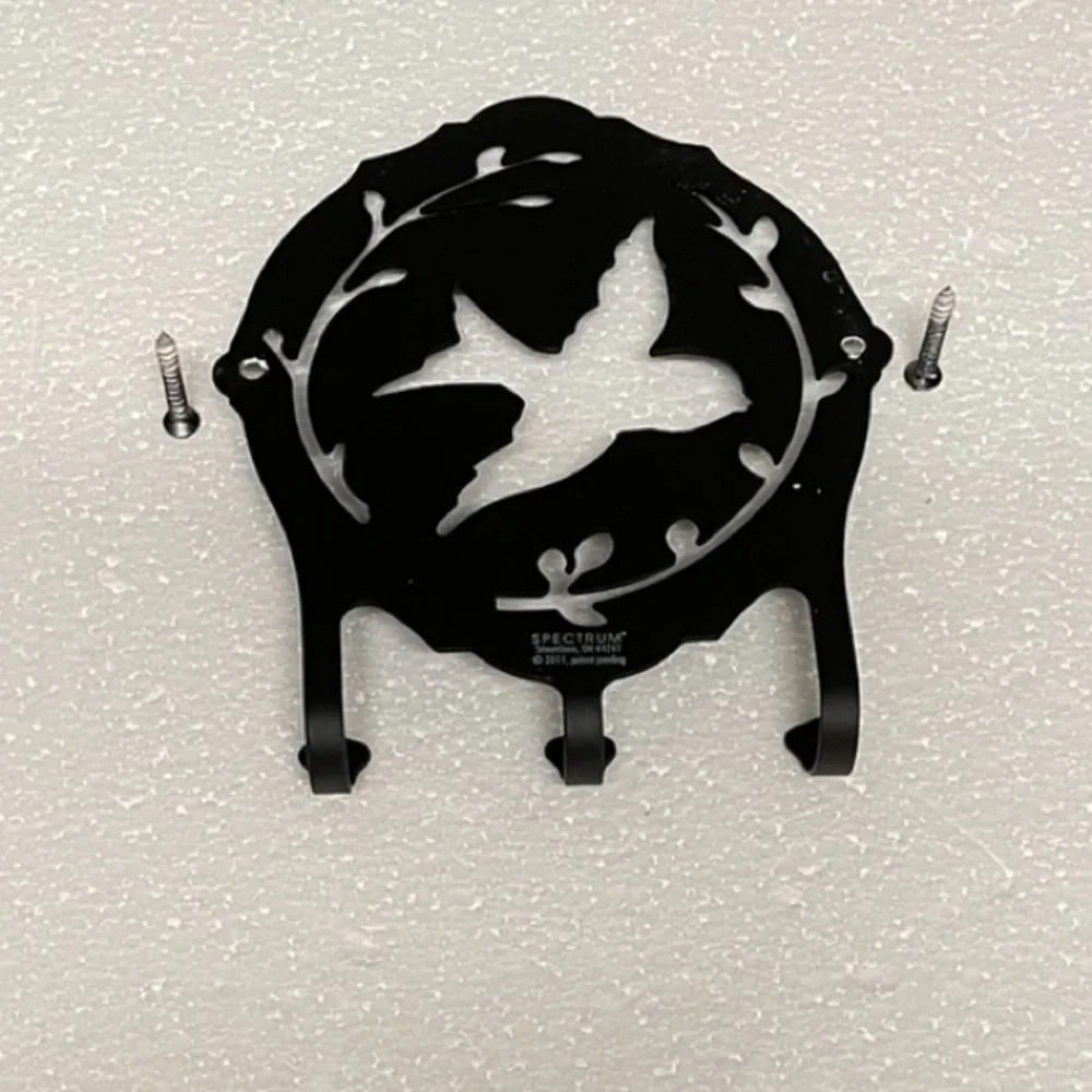 EUC Spectrum Lightweight Black Metal Dove Wall Plaque & 3 prong & Key Holder
